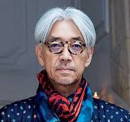 坂本龍一の病気“がん”の再発で治療していた、ステージ4でパートナーの女性と再婚していた